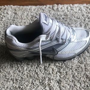 Women’s Nike shox reveal 3